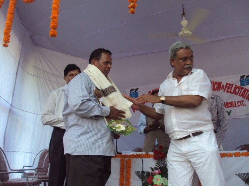 Felicitating Teachers (2)_600x600_100KB.jpg
